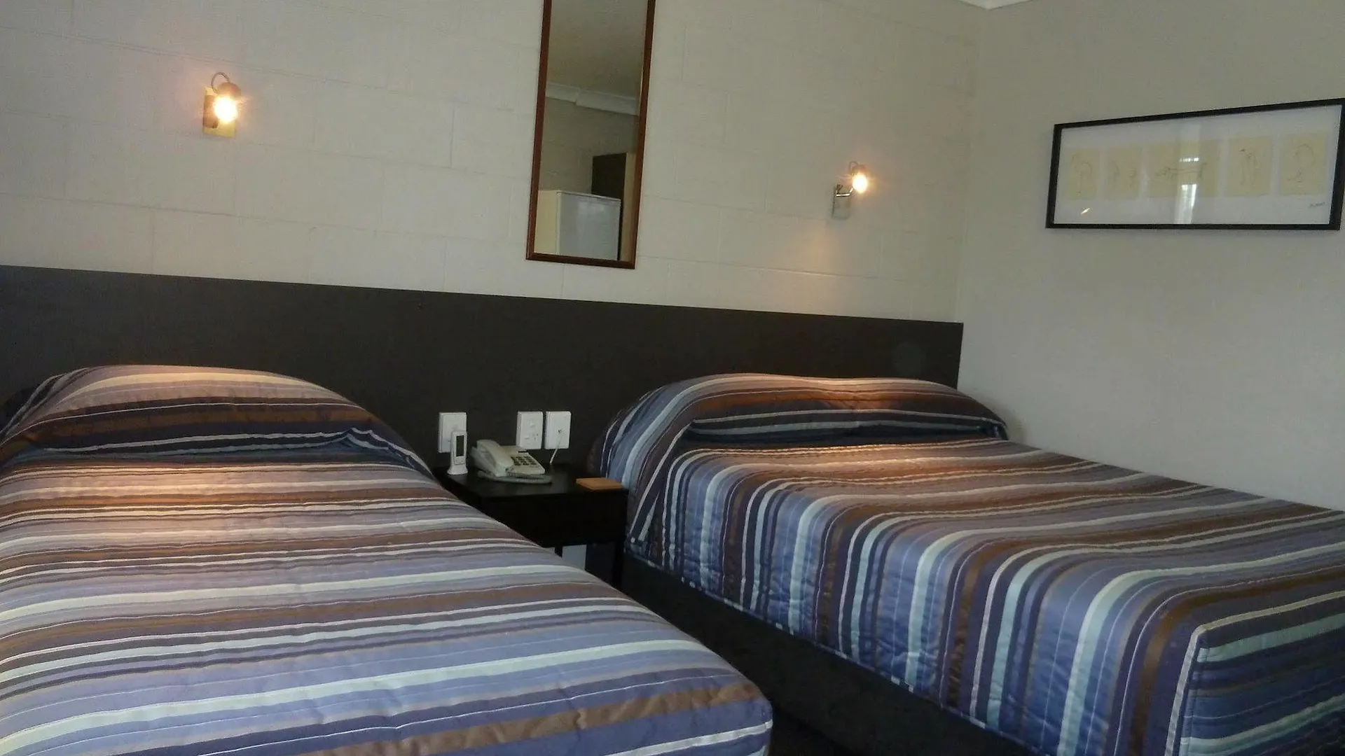 רומא Mandalay Motel